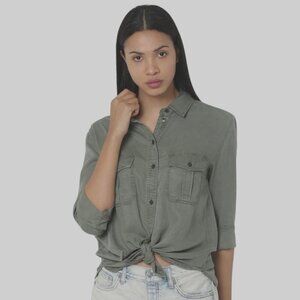 American Eagle Women's Size Medium Moss Green Casual Button Down